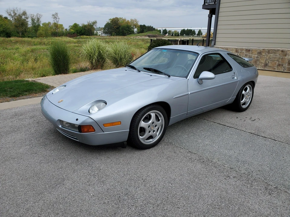 1993 Porsche 928 GTS - Image 10 of 31