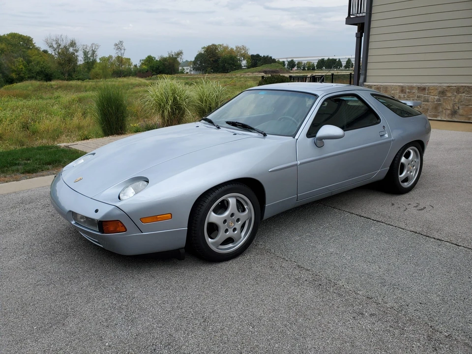 1993 Porsche 928 GTS - Image 11 of 31