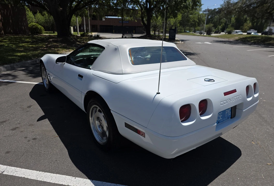 1994 Chevrolet Corvette C4 - Image 28 of 31