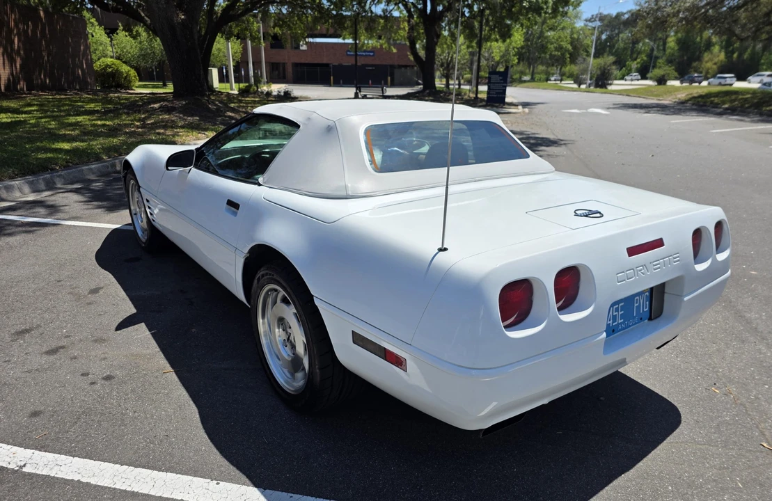 1994 Chevrolet Corvette C4 - Image 29 of 31