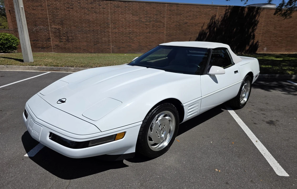 1994 Chevrolet Corvette C4 - Image 23 of 31
