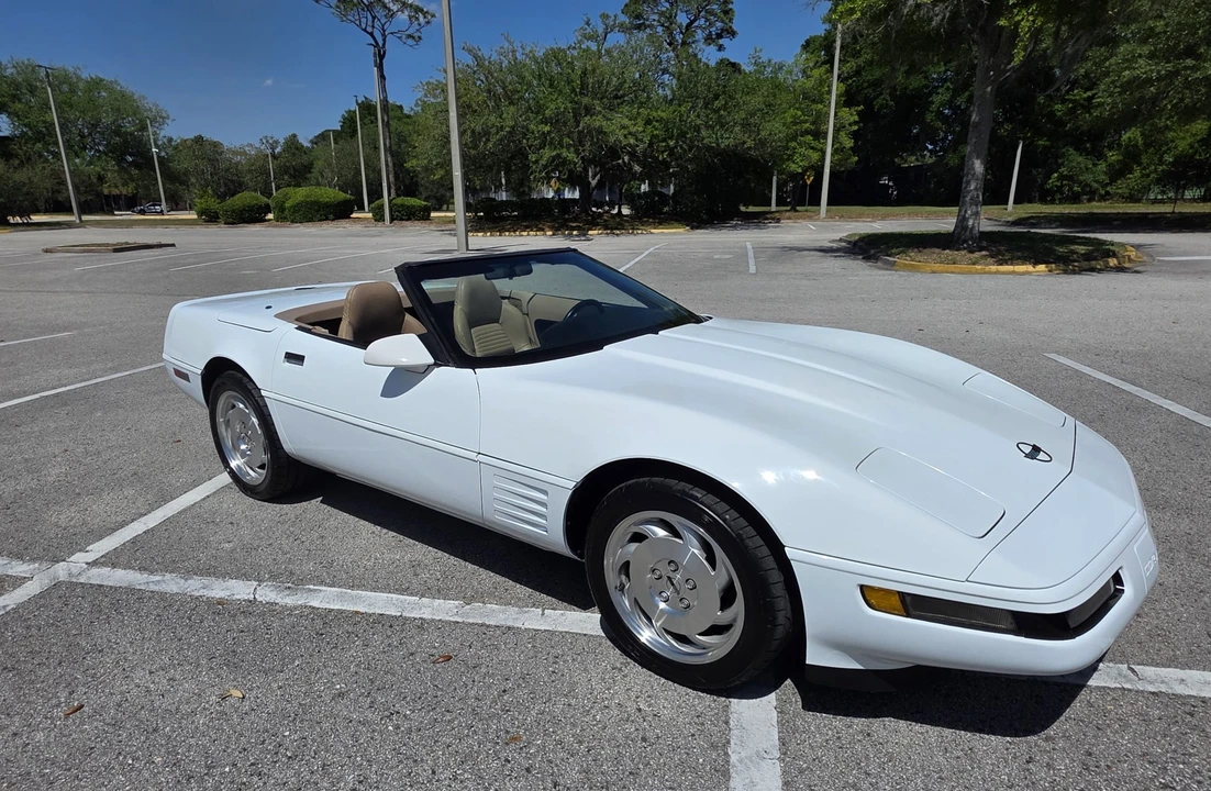 1994 Chevrolet Corvette C4 - Image 15 of 31