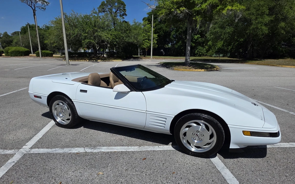 1994 Chevrolet Corvette C4 - Image 13 of 31