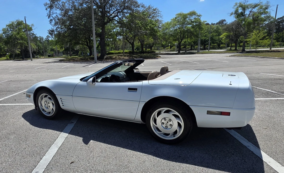 1994 Chevrolet Corvette C4 - Image 6 of 31