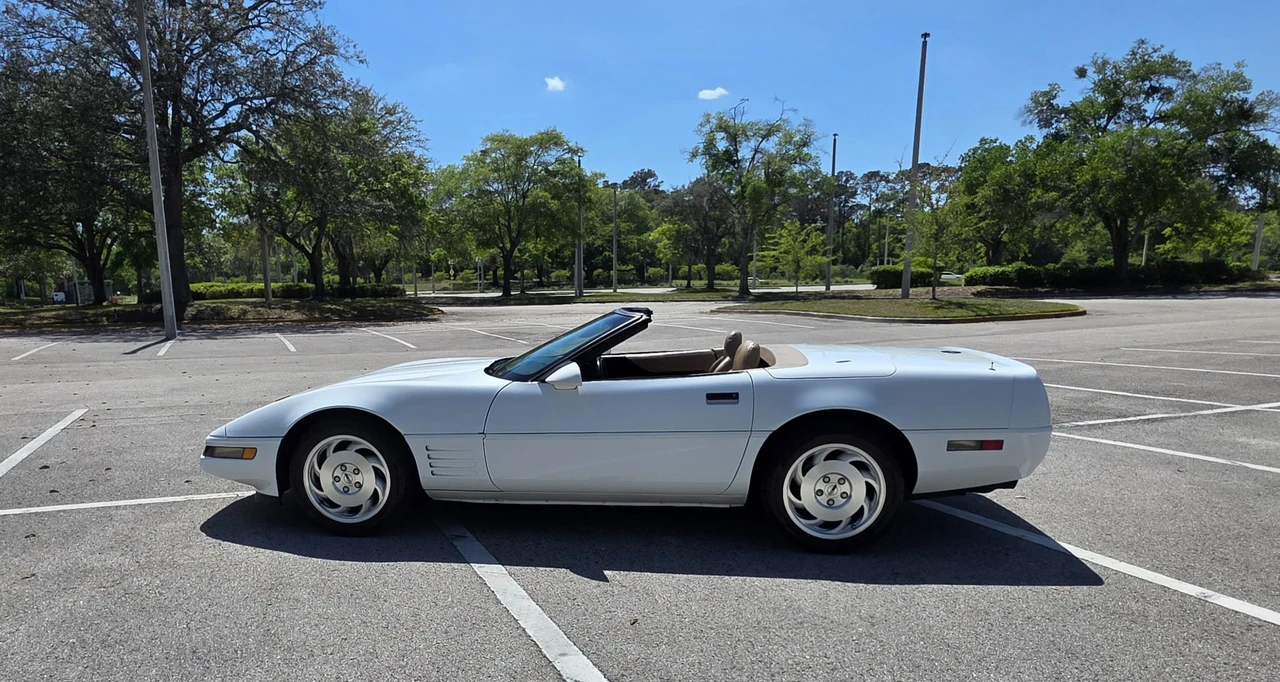 1994 Chevrolet Corvette C4 - Image 5 of 31