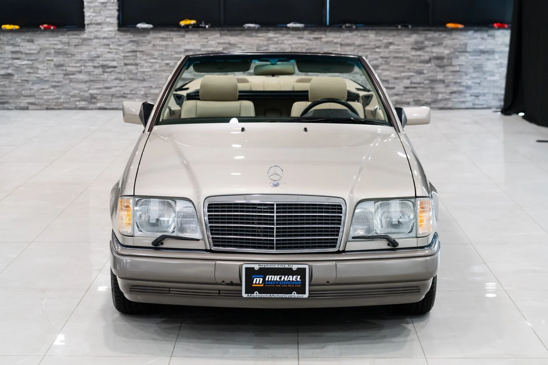 1994 Mercedes-Benz W124 E-Class - Image 12 of 31