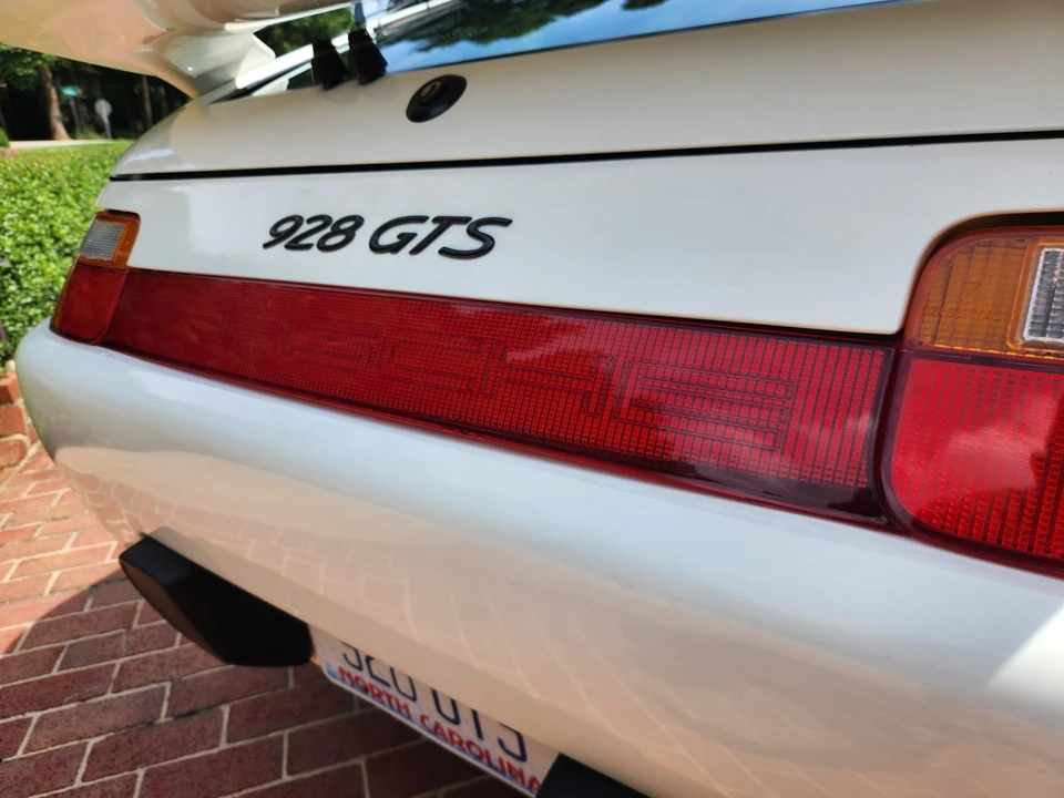 1994 Porsche 928 GTS - Image 23 of 31