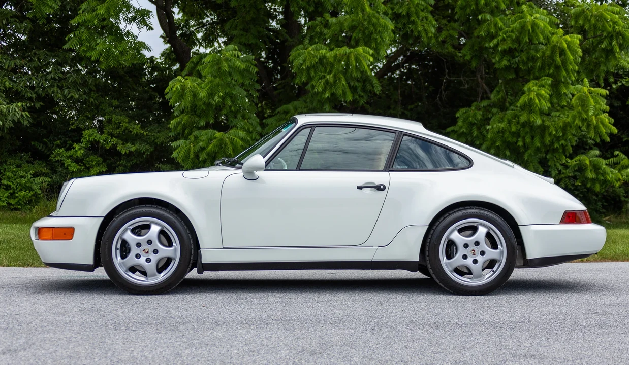 1994 Porsche 964 Carrera 4 - Image 14 of 31
