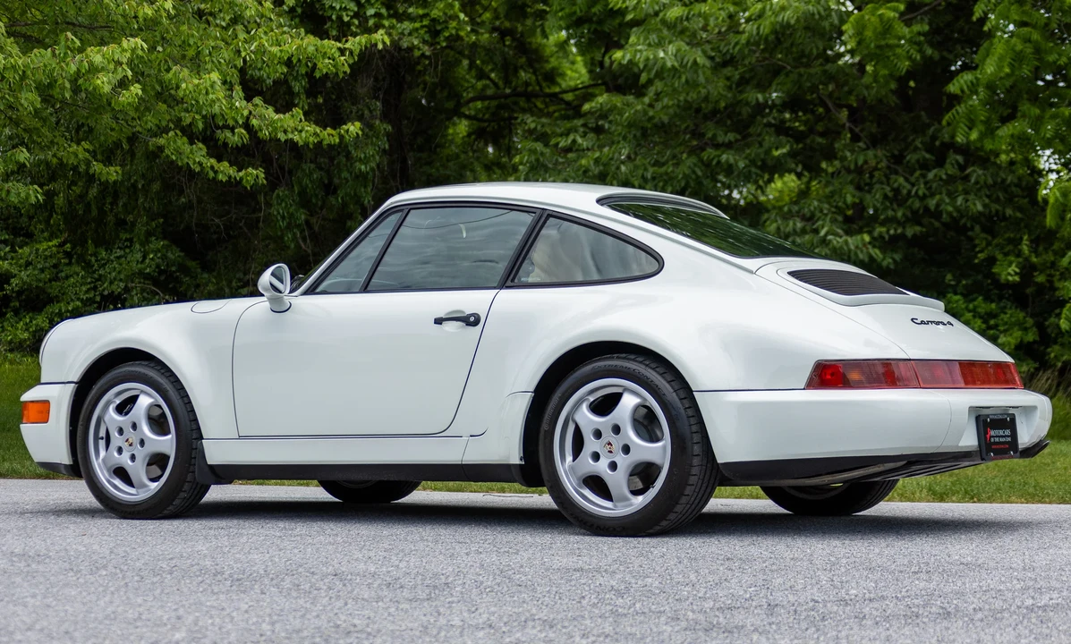 1994 Porsche 964 Carrera 4 - Image 15 of 31