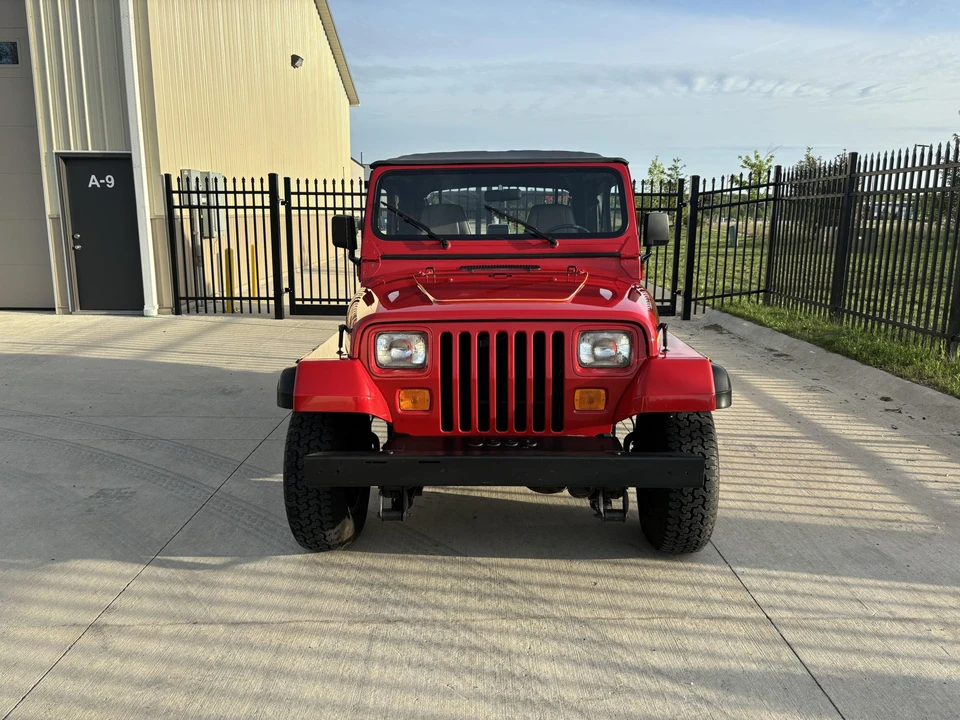 1995 Jeep YJ Wrangler - Image 3 of 31