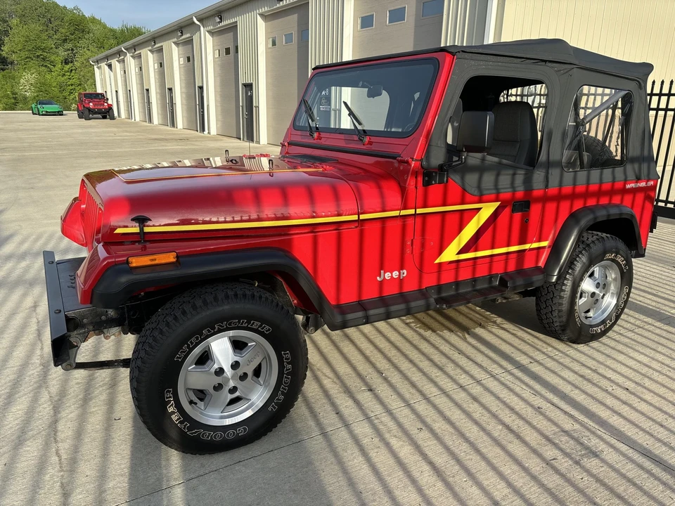 1995 Jeep YJ Wrangler - Image 13 of 31