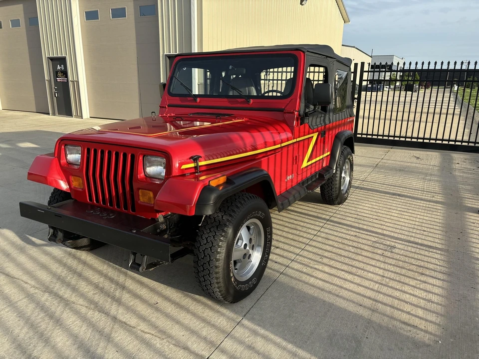 1995 Jeep YJ Wrangler - Image 14 of 31