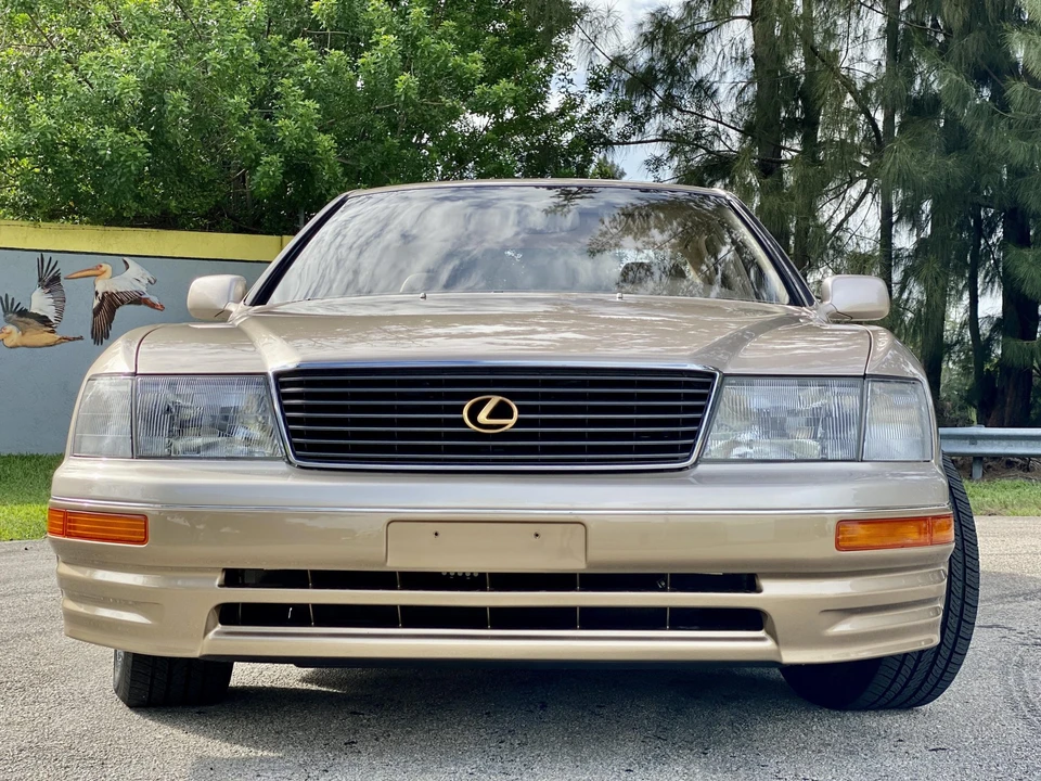 1995 Lexus LS 2nd Gen - Image 7 of 31