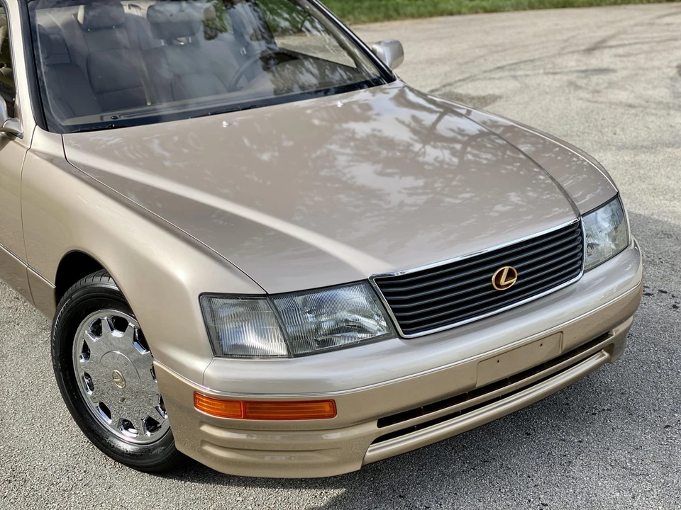 1995 Lexus LS 2nd Gen - Image 28 of 31