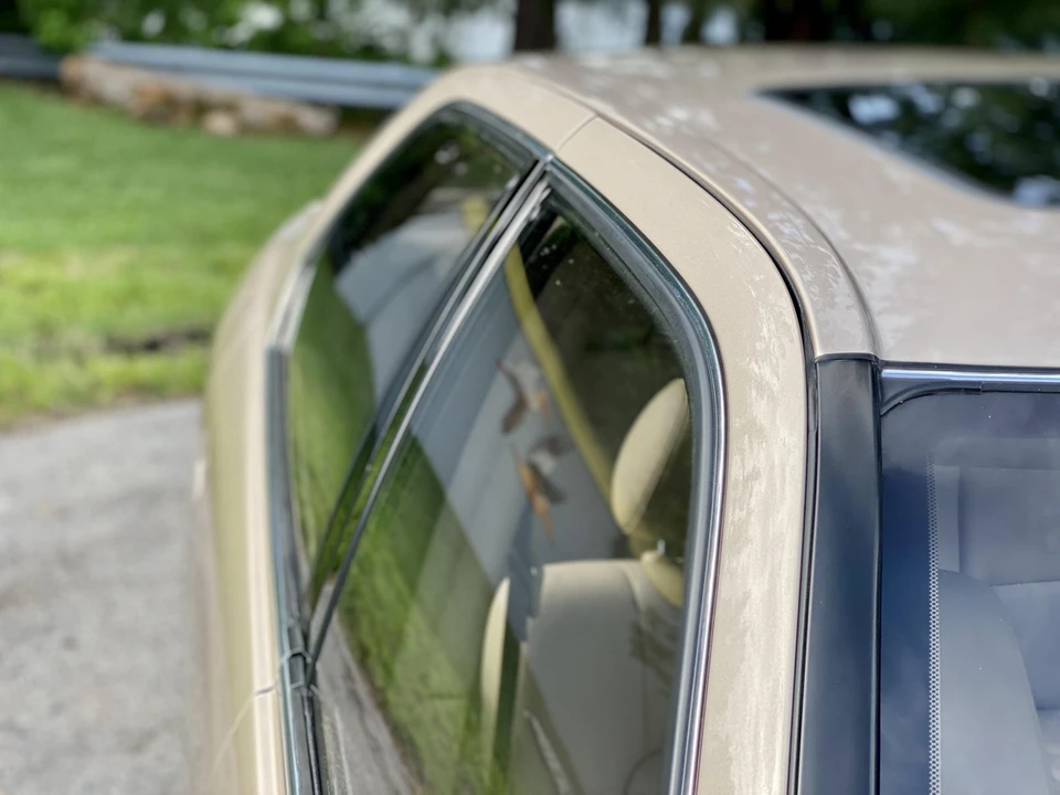 1995 Lexus LS 2nd Gen - Image 30 of 31