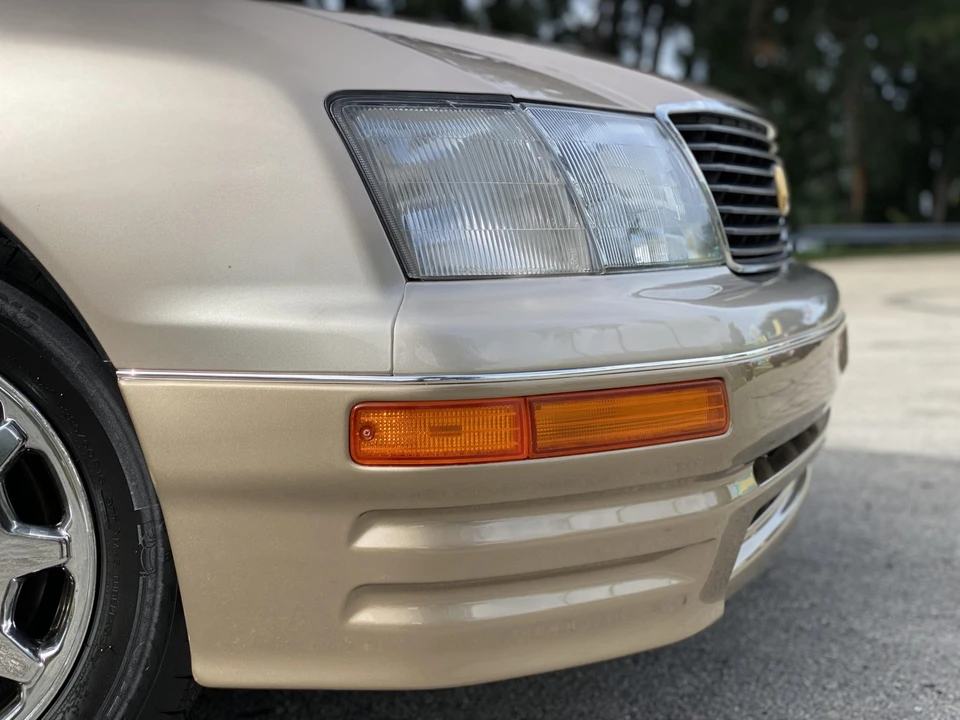 1995 Lexus LS 2nd Gen - Image 26 of 31