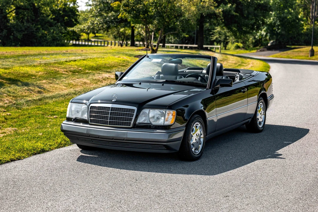 1995 Mercedes-Benz W124 E-Class - Image 2 of 31