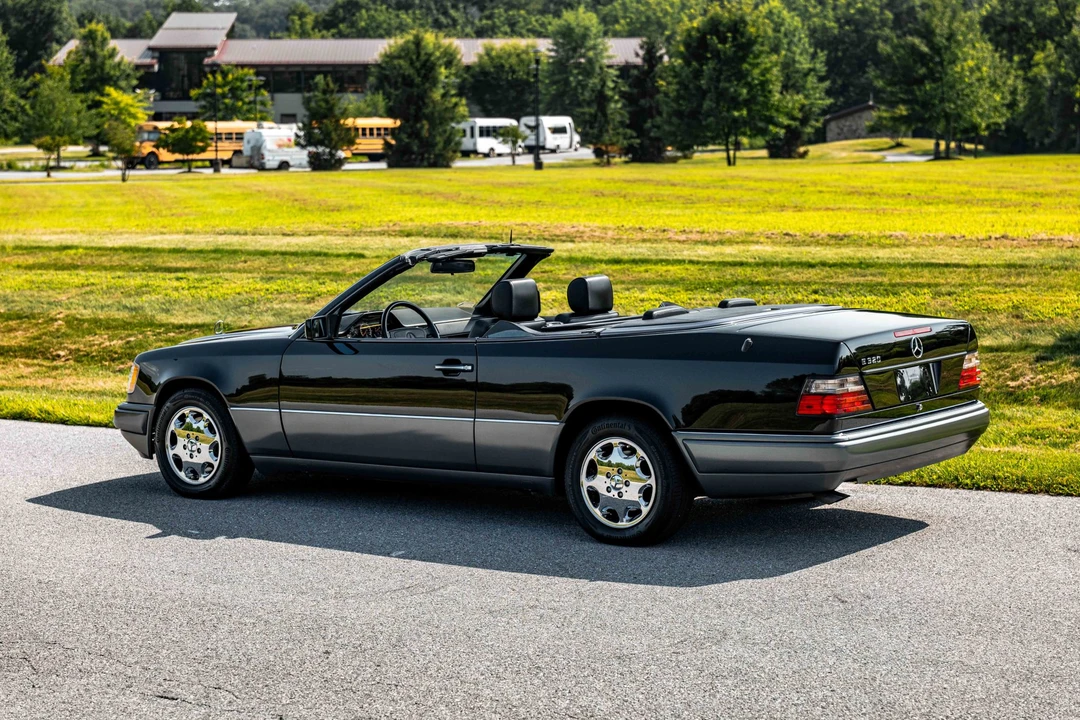 1995 Mercedes-Benz W124 E-Class - Image 10 of 31