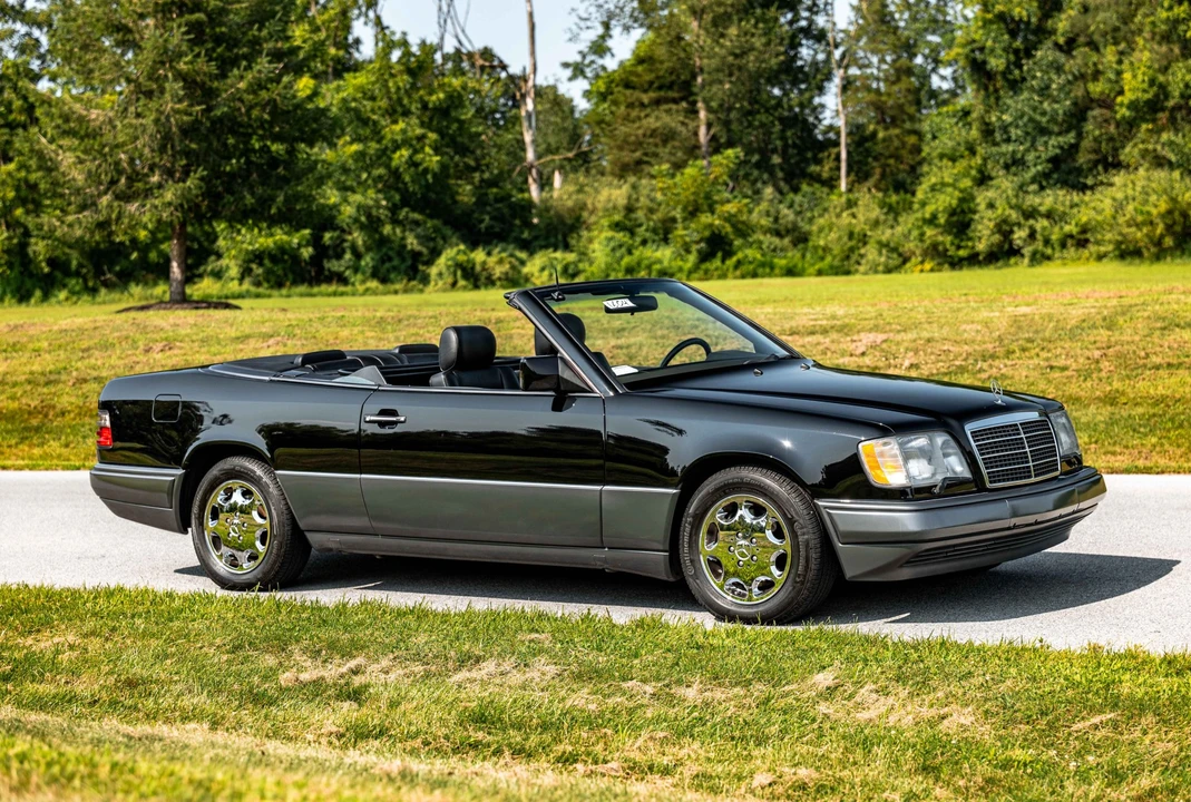 1995 Mercedes-Benz W124 E-Class - Image 2 of 31