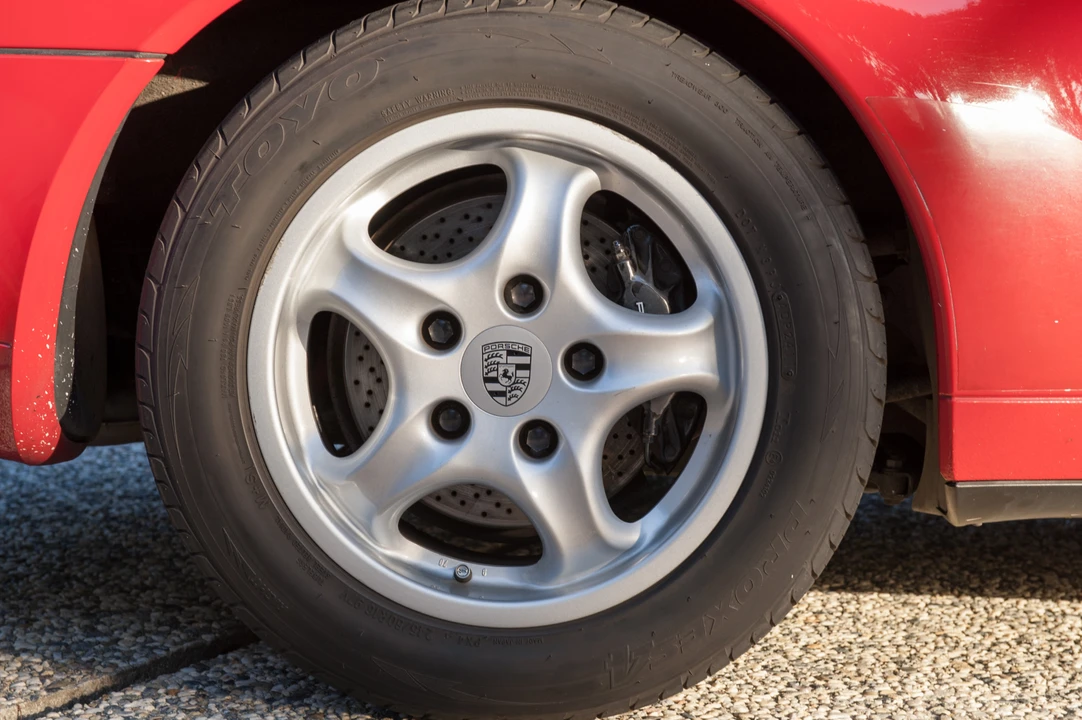 1995 Porsche 993 Carrera - Image 28 of 31