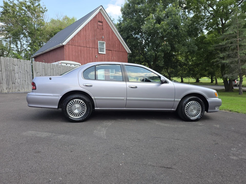 1996 Infiniti I30 1st Gen - Image 17 of 31