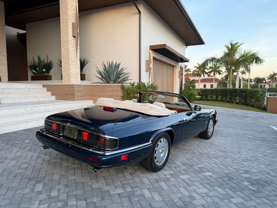 1996 Jaguar XJS Convertible - Image 10 of 31