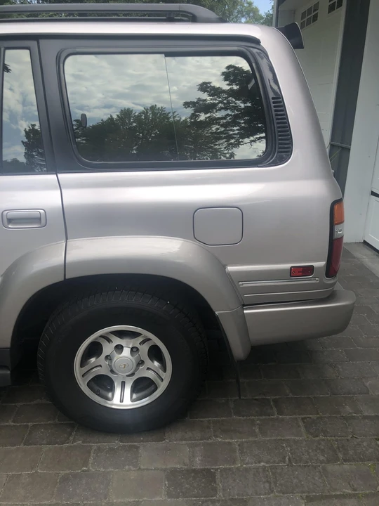 1996 Lexus LX 1st Gen - Image 25 of 31