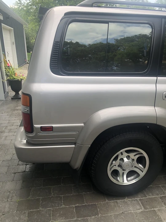 1996 Lexus LX 1st Gen - Image 26 of 31