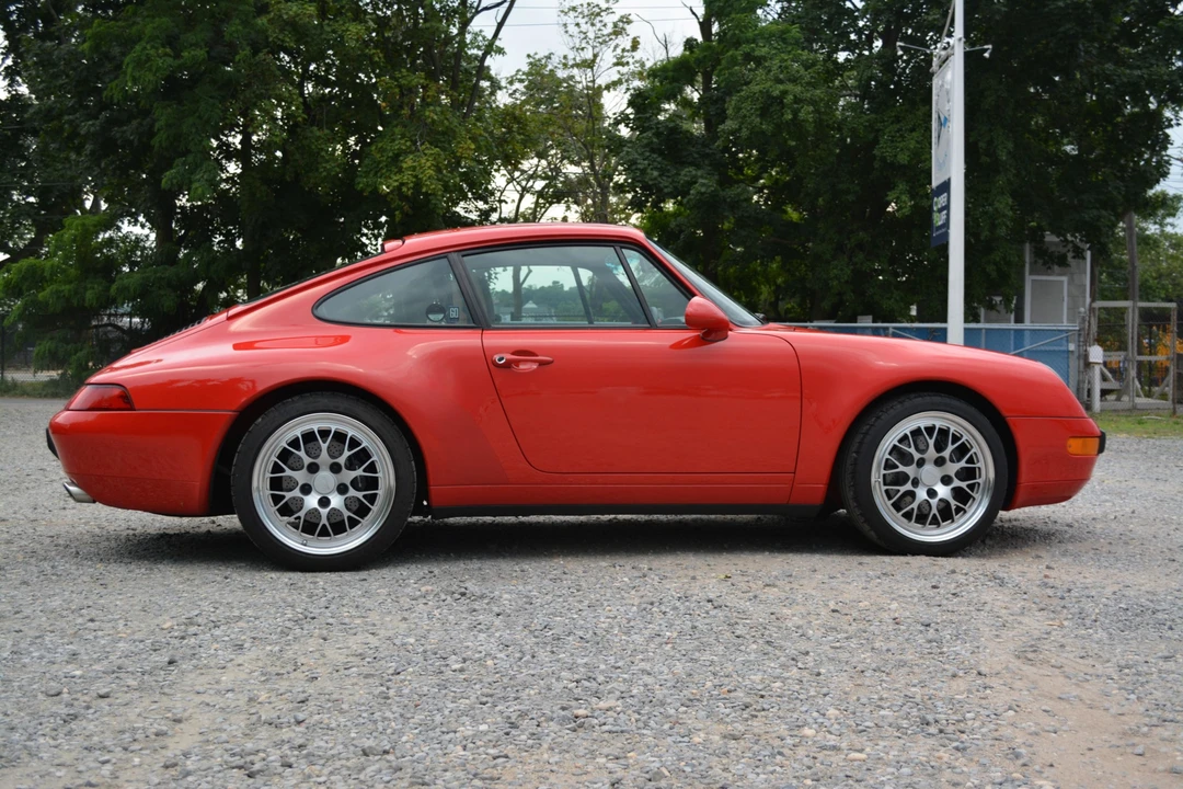 1996 Porsche 993 Carrera - Image 9 of 31