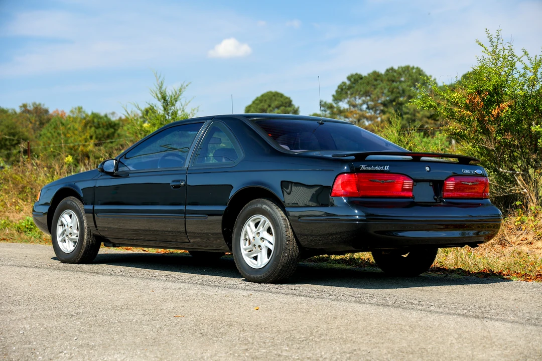 1997 Ford Thunderbird 10th Gen - Image 3 of 31