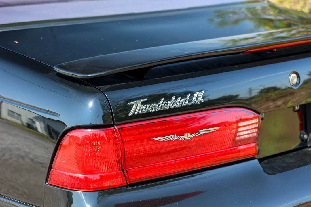 1997 Ford Thunderbird 10th Gen - Image 14 of 31