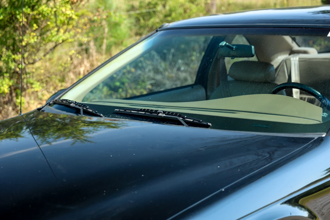 1997 Ford Thunderbird 10th Gen - Image 21 of 31