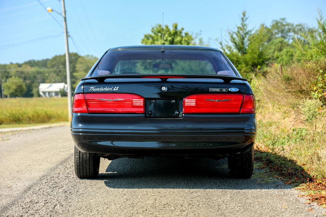 1997 Ford Thunderbird 10th Gen - Image 10 of 31