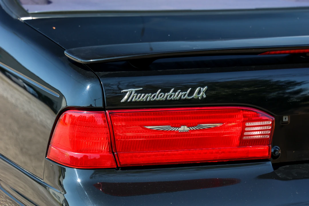 1997 Ford Thunderbird 10th Gen - Image 17 of 31