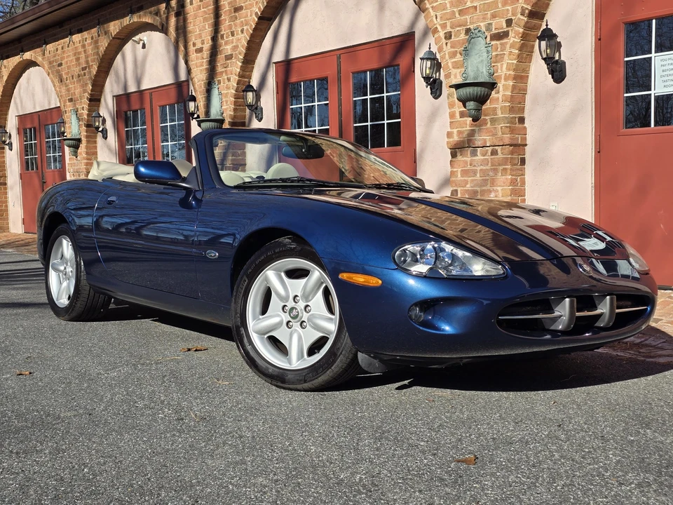1997 Jaguar X100 XK8 - Image 19 of 31