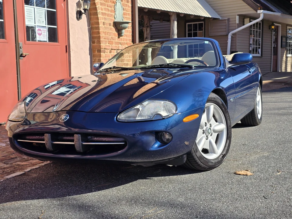 1997 Jaguar X100 XK8 - Image 10 of 31