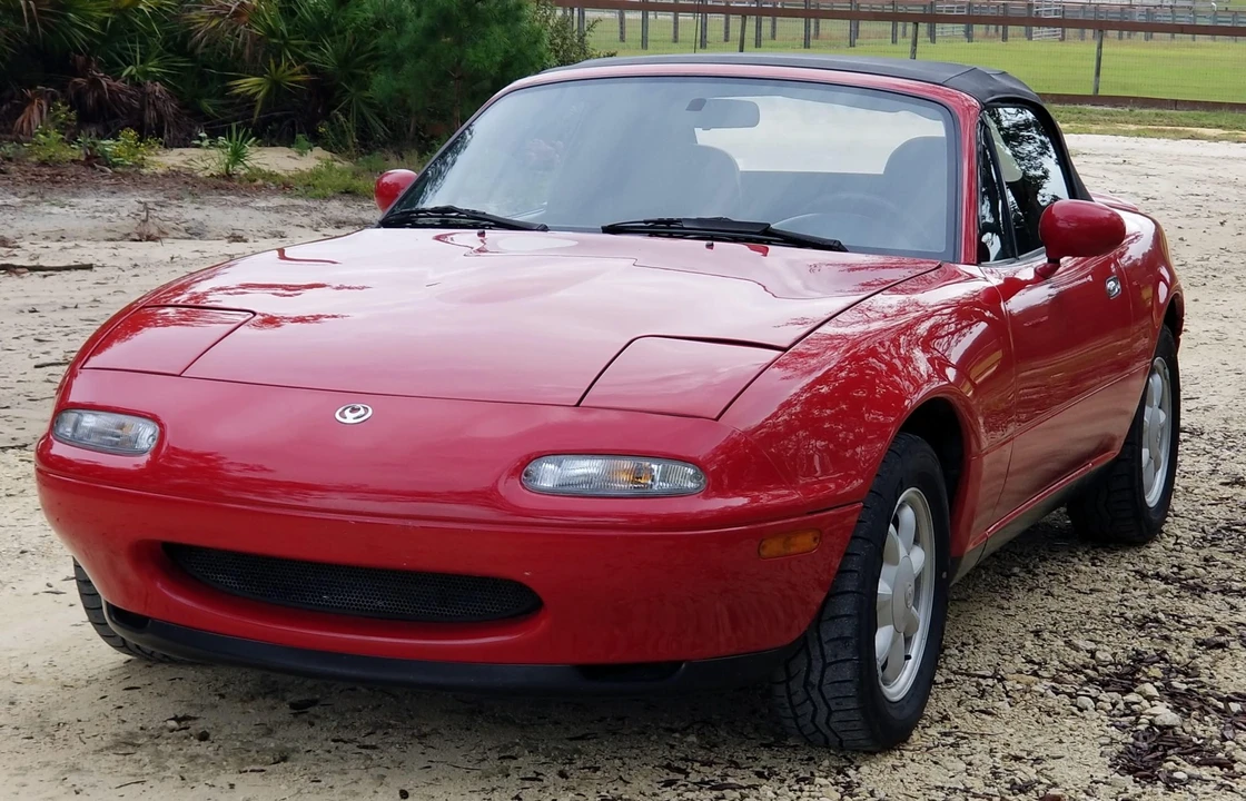 1997 Mazda NA MX-5 Miata - Image 2 of 31