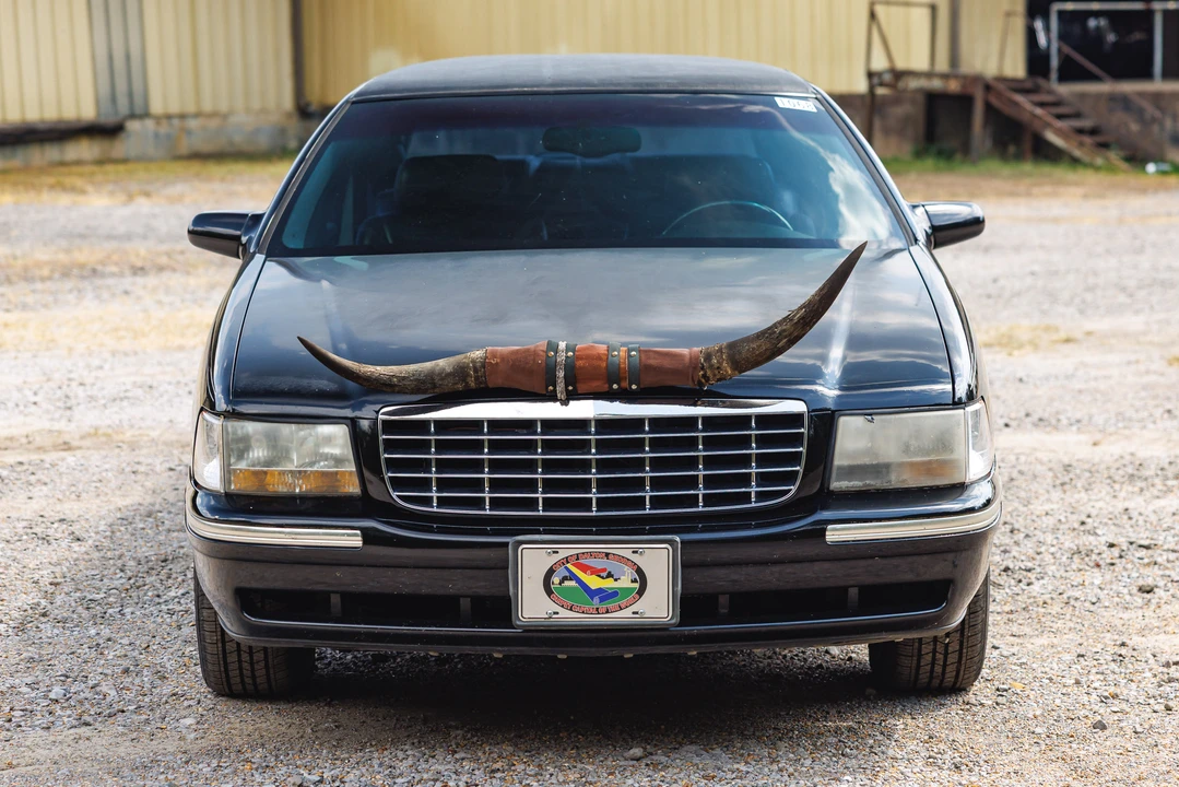 1998 Cadillac Fleetwood - Image 11 of 31