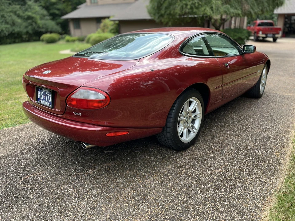 1998 Jaguar X100 XK8 - Image 12 of 31