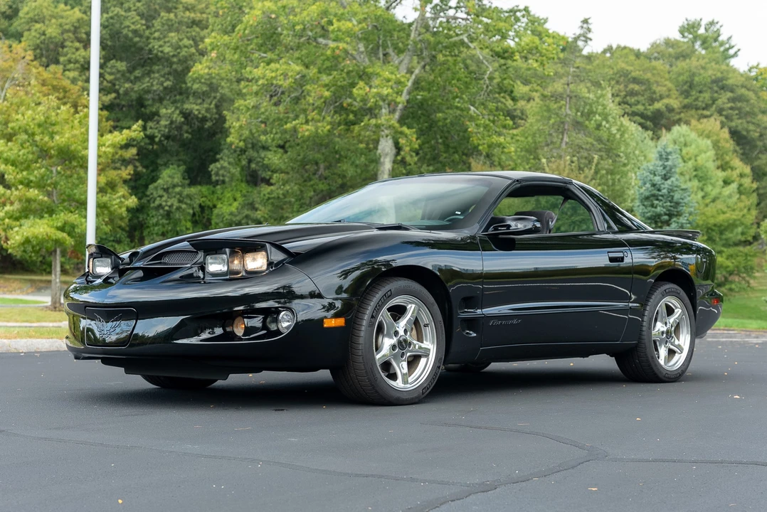 1998 Pontiac Firebird Trans Am 4th Gen - Image 2 of 31