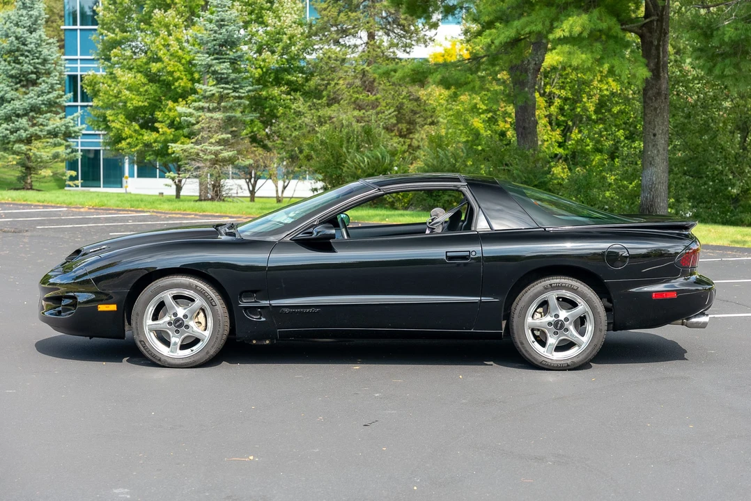1998 Pontiac Firebird Trans Am 4th Gen - Image 24 of 31