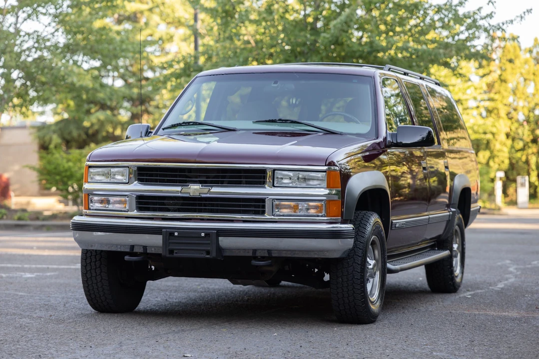 1999 Chevrolet Suburban 8th Gen - Image 5 of 31