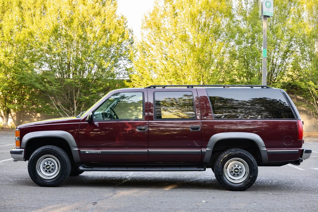 1999 Chevrolet Suburban 8th Gen - Image 23 of 31