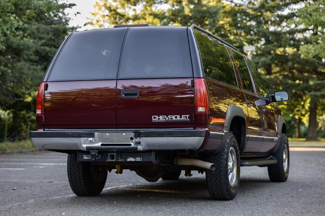 1999 Chevrolet Suburban 8th Gen - Image 15 of 31