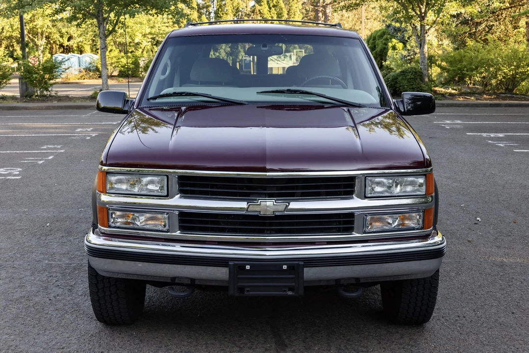 1999 Chevrolet Suburban 8th Gen - Image 7 of 31