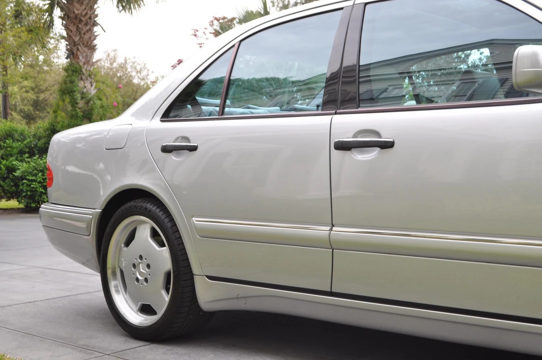 1999 Mercedes-Benz W210 E 36 & E 50 & E 55 & E 60 AMG - Image 28 of 31