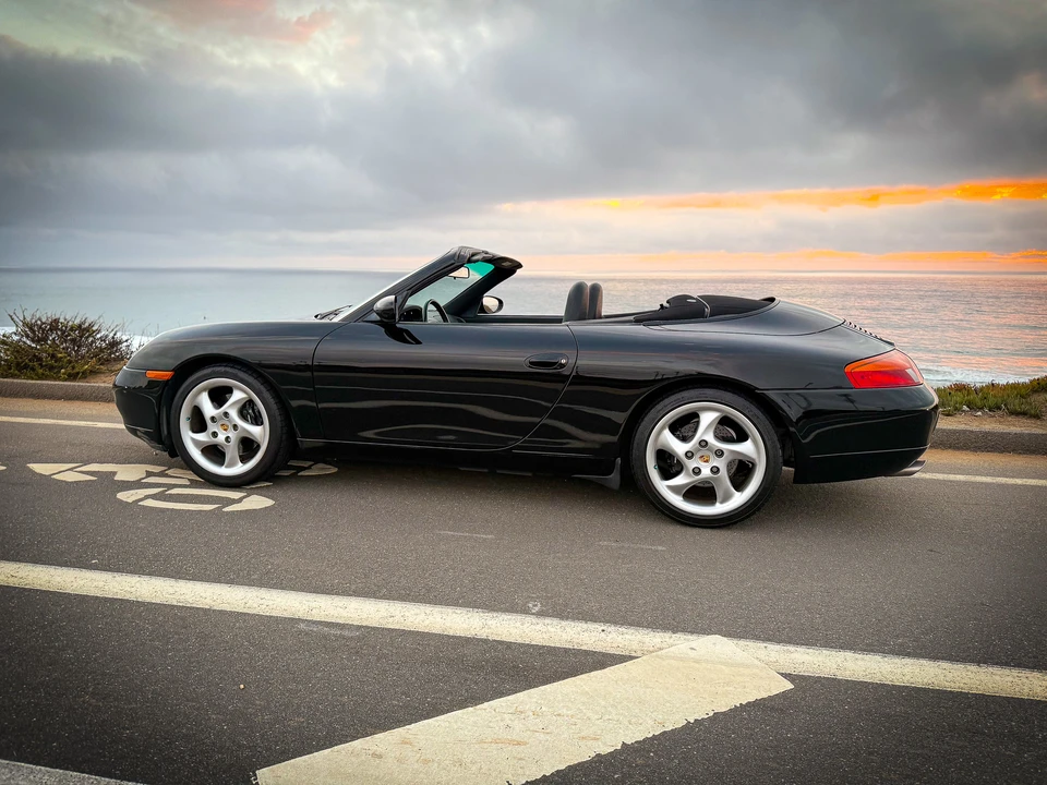 1999 Porsche 996 Carrera - Image 8 of 31