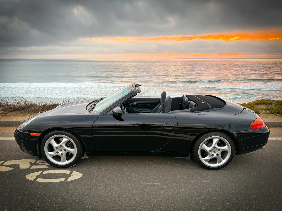 1999 Porsche 996 Carrera - Image 18 of 31