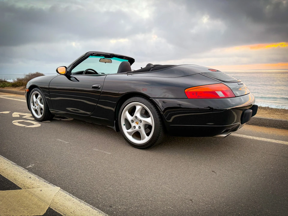 1999 Porsche 996 Carrera - Image 29 of 31