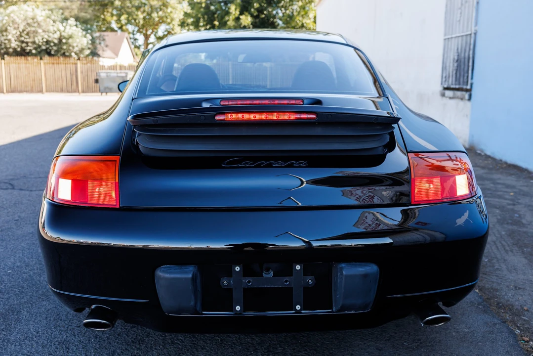 1999 Porsche 996 Carrera - Image 13 of 31